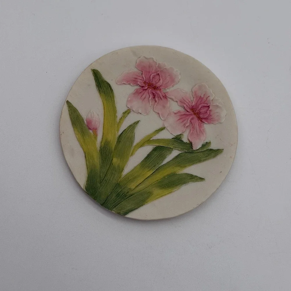Vintage 3D Pink Iris Floral Decorative Mini Plate 4 Inch Resin Wall Art Decor